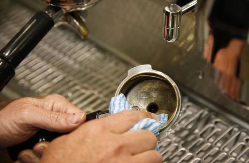 Чистка рожка кофеварки